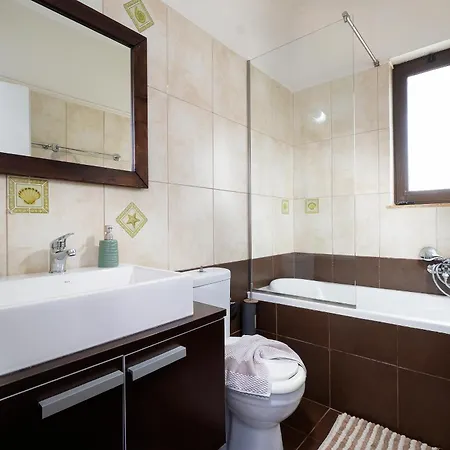 Lia Apartment Platanés